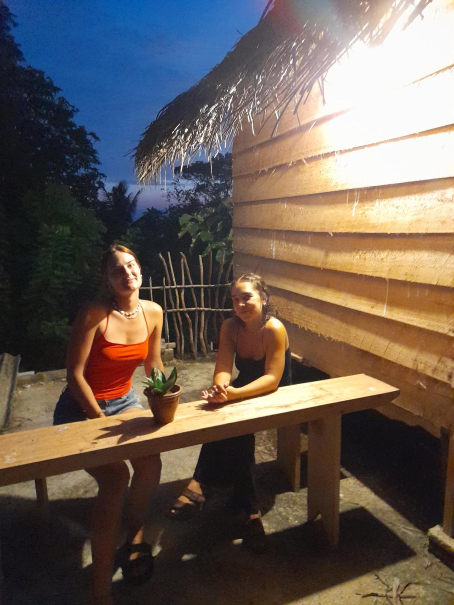 Linu Homestay Dikwella Exteriör bild